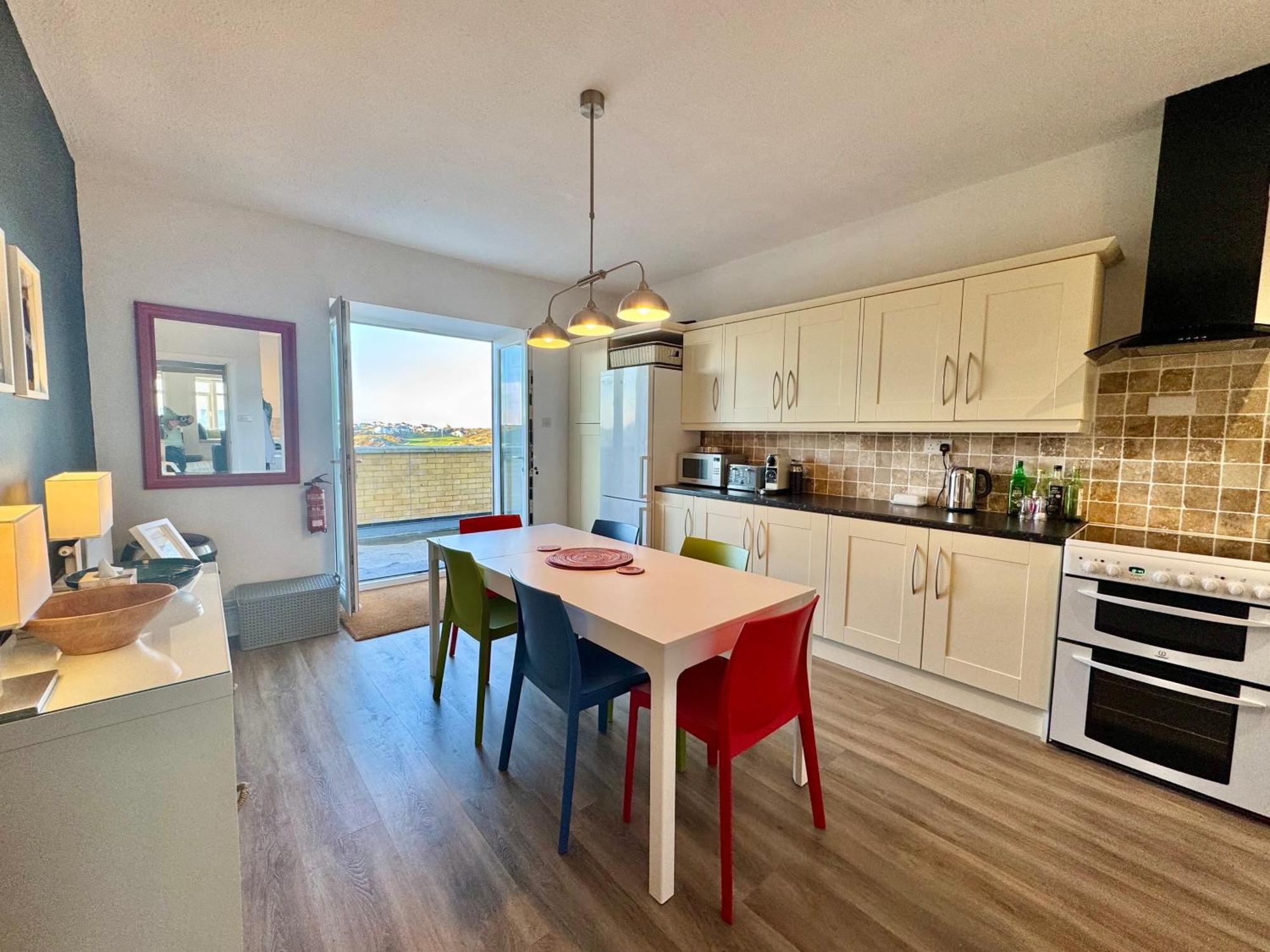 Lagoon View - Sea View- Pet Friendly - 2 Bed Apt - En-Suite Триадър Екстериор снимка