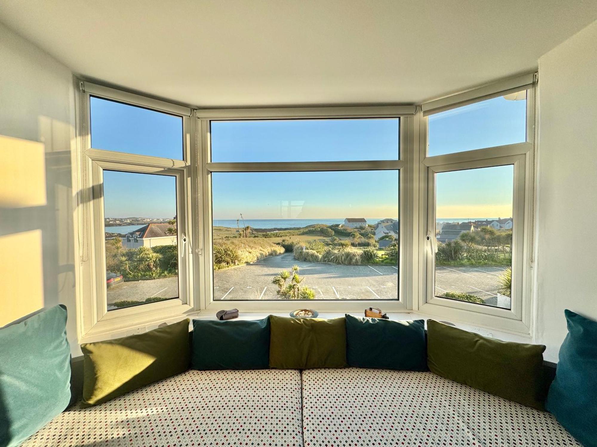Lagoon View - Sea View- Pet Friendly - 2 Bed Apt - En-Suite Триадър Екстериор снимка